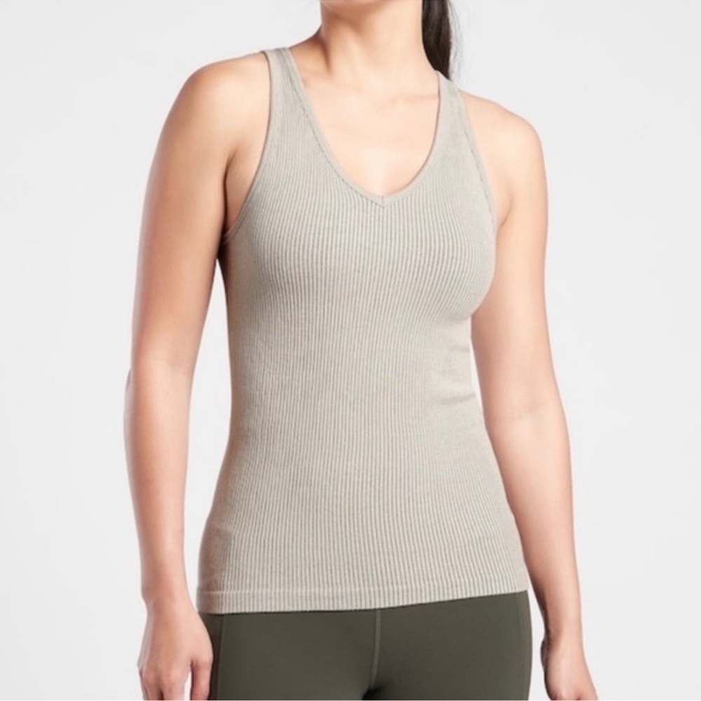 Athleta recharge ribbed tank top gray size medium